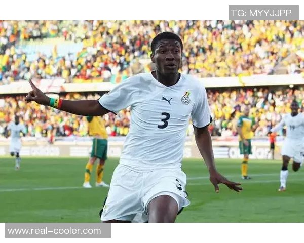 展现骨气与勇气的足球明星们的传奇故事与奋斗历程